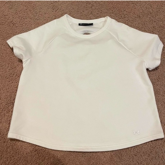 Women's UNDER ARMOUR white loose baggy short sleeve too - Picture 1 of 9